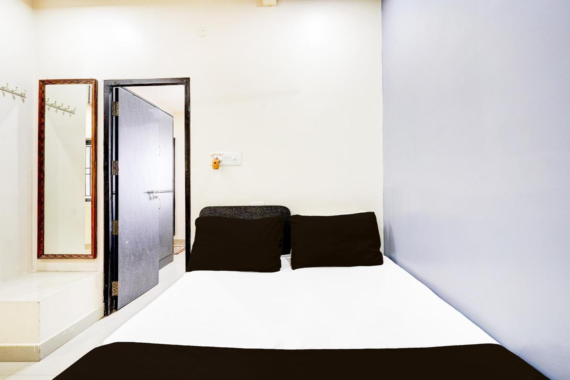 Nagananda Residency Hotel Bangalore Exterior photo